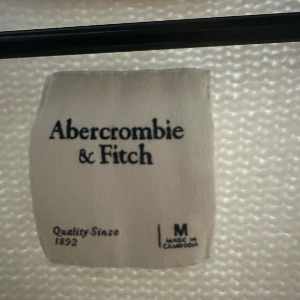 Abercrombie & Fitch Cream Turtleneck Sweater - Picture 3 of 3